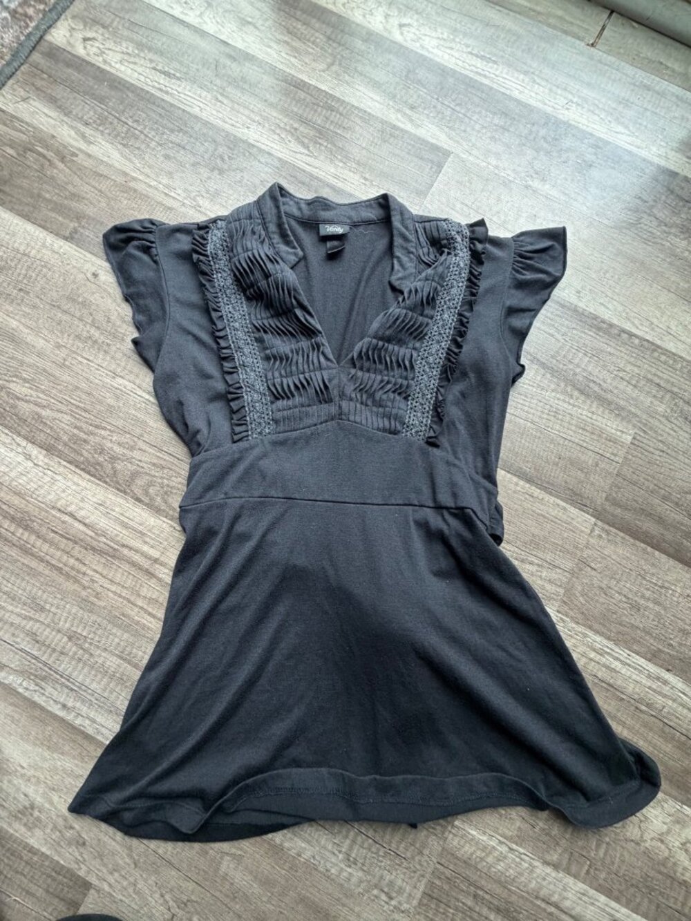 Vanity Black Short Sleeve Tunic Top With Ruffled V-Neck & Tie Back Design